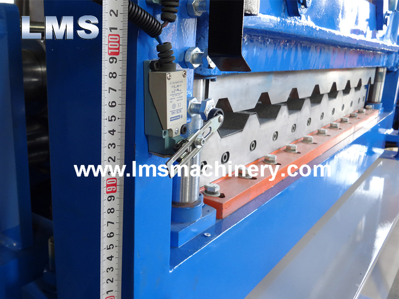 Trapezoidal Roof Panel Roll Forming Machine